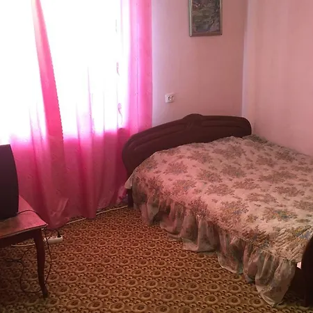 U Myrona بيت خشبي