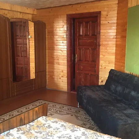 بيت خشبي U Myrona ياريمتشي