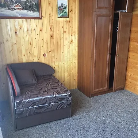 U Myrona بيت خشبي ياريمتشي