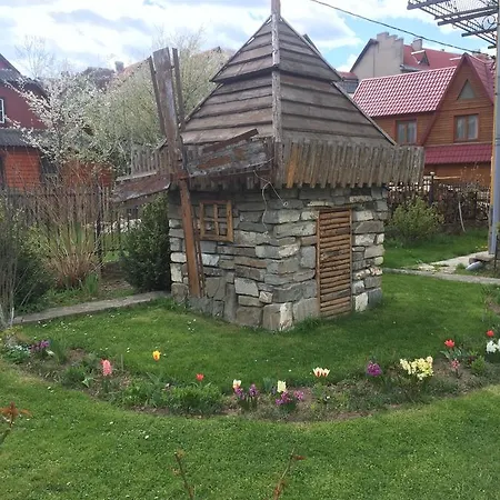 U Myrona Orman Evi *